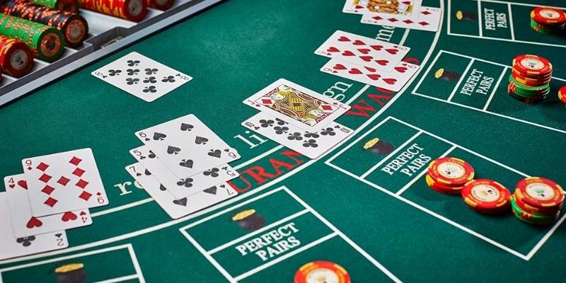 Kinh nghiệm chơi xì dách từ cao thủ casino JUN88